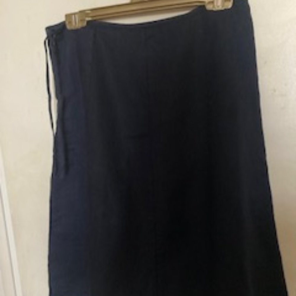 ISAAC MIZRAHI- NAVY FLARED SKIRT